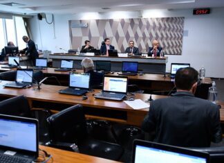 DIAP: CCJ do Senado aprova veto à taxa assistencial aos sindicatos